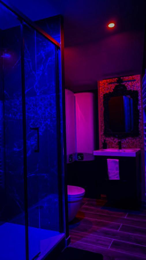 Nouveau - Luxure - Secret Suite - Jacuzzi Melun Bagian luar foto